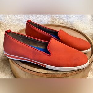 Me Too Meadow Slip On Women's Loafer Sneaker Orange Size 7